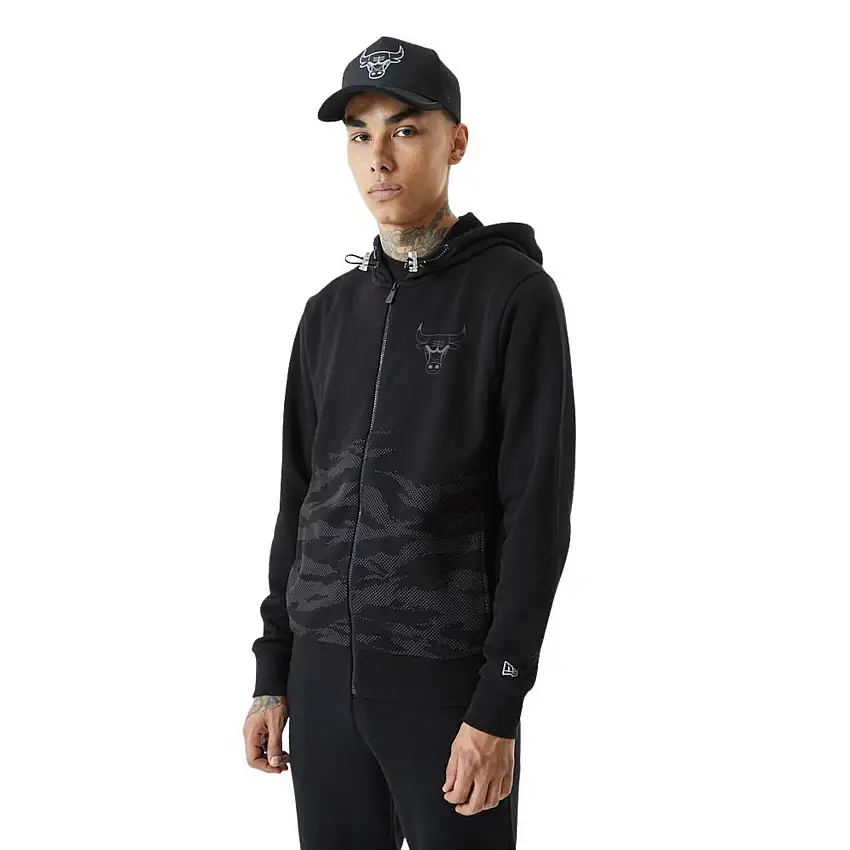 Felpa con cappuccio e zip New Era Chicago Bulls