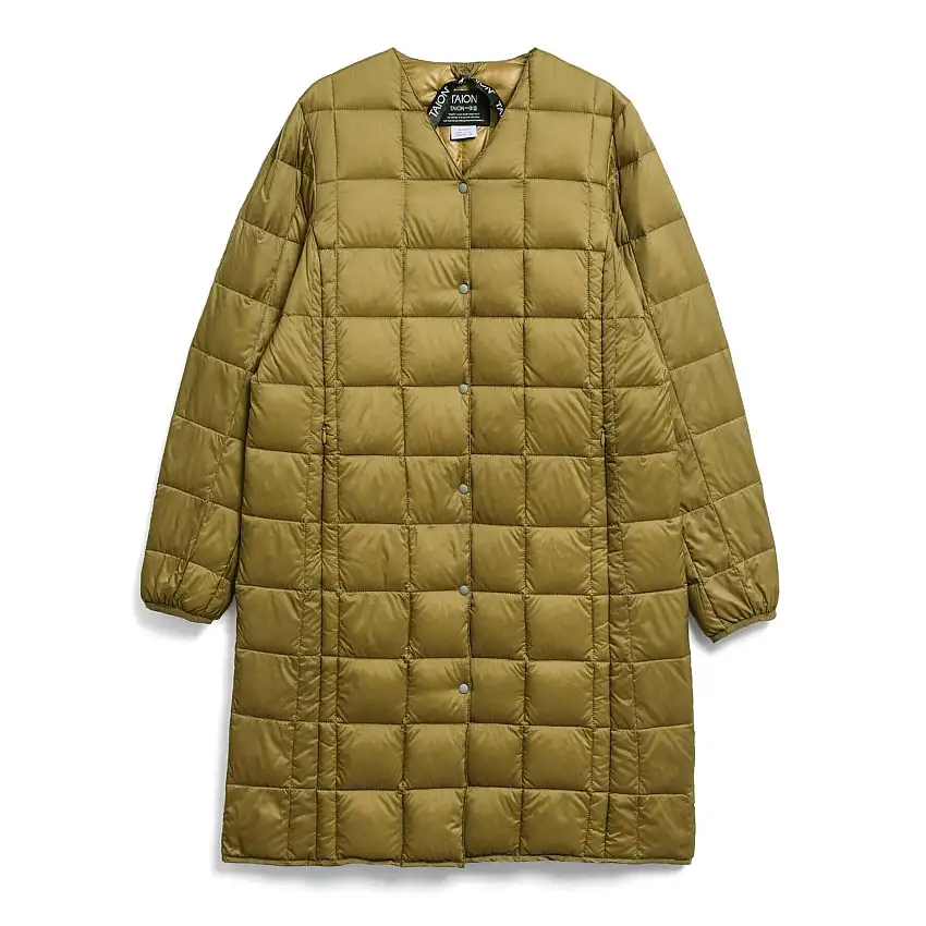 Giacca lunga imbottita basic da donna con scollo a V e chiusura a bottoni Taion